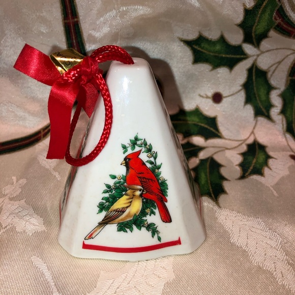 Vintage Jasco Festive Fragrant Hanging Ornament Cardinal Birds 3.5 In Porcelain - Picture 4 of 7
